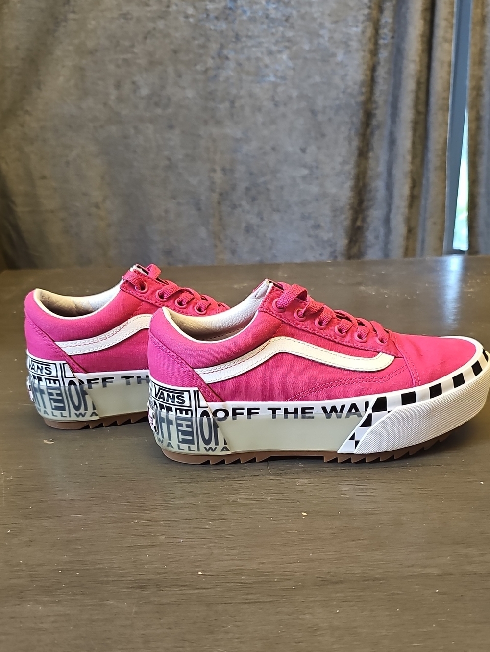 Van's Pink Canvas Low-Top Sneakers with Checker Trim - Picture 4 of 5